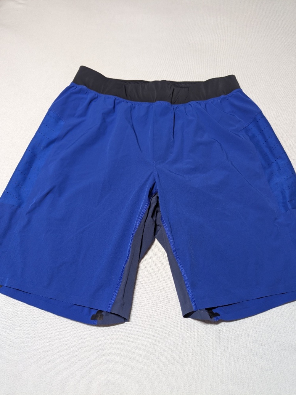 Lululemon License To Train (Impact) Linerless Shorts - Size Medium